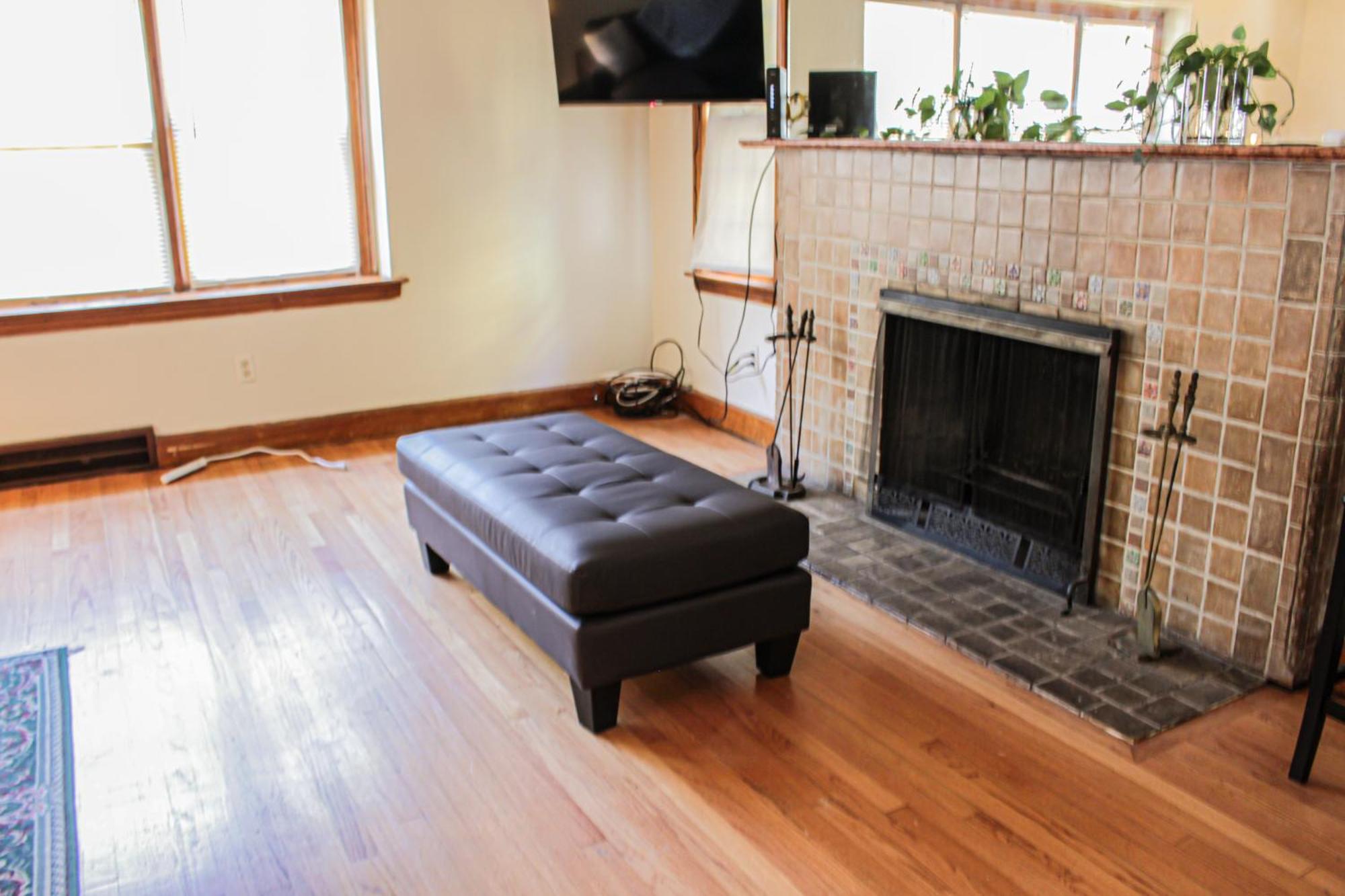 Master Bedroom In Home Away From Home Detroit Exterior foto